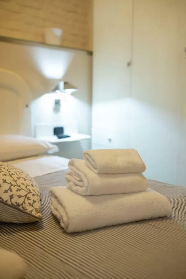 Two Sisters Suites Naples Appartement