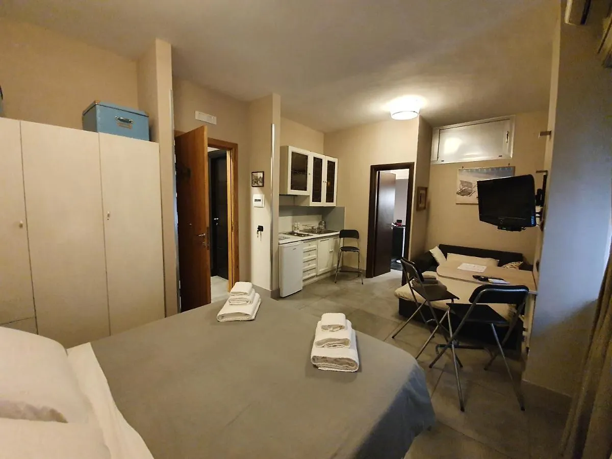 Two Sisters Suites Naples Italy