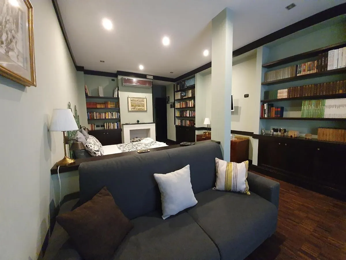 Two Sisters Suites Naples